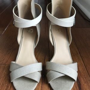 Joe’s Jeans 3” Tan Heels 6M